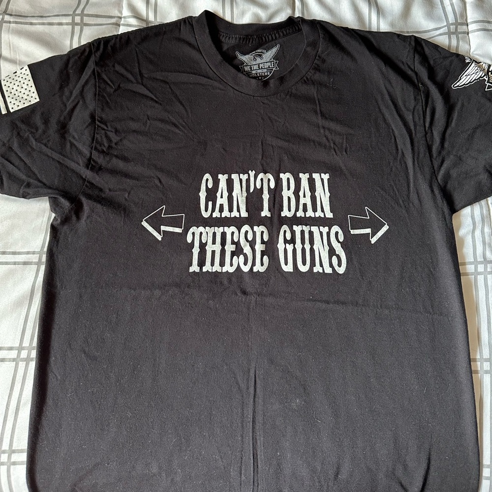 Men’s medium T-Shirt